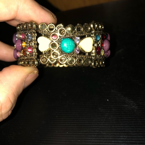 Colorful boho style rhinestones and colourful stones embedded in a gold metal. - Picture 12 of 12